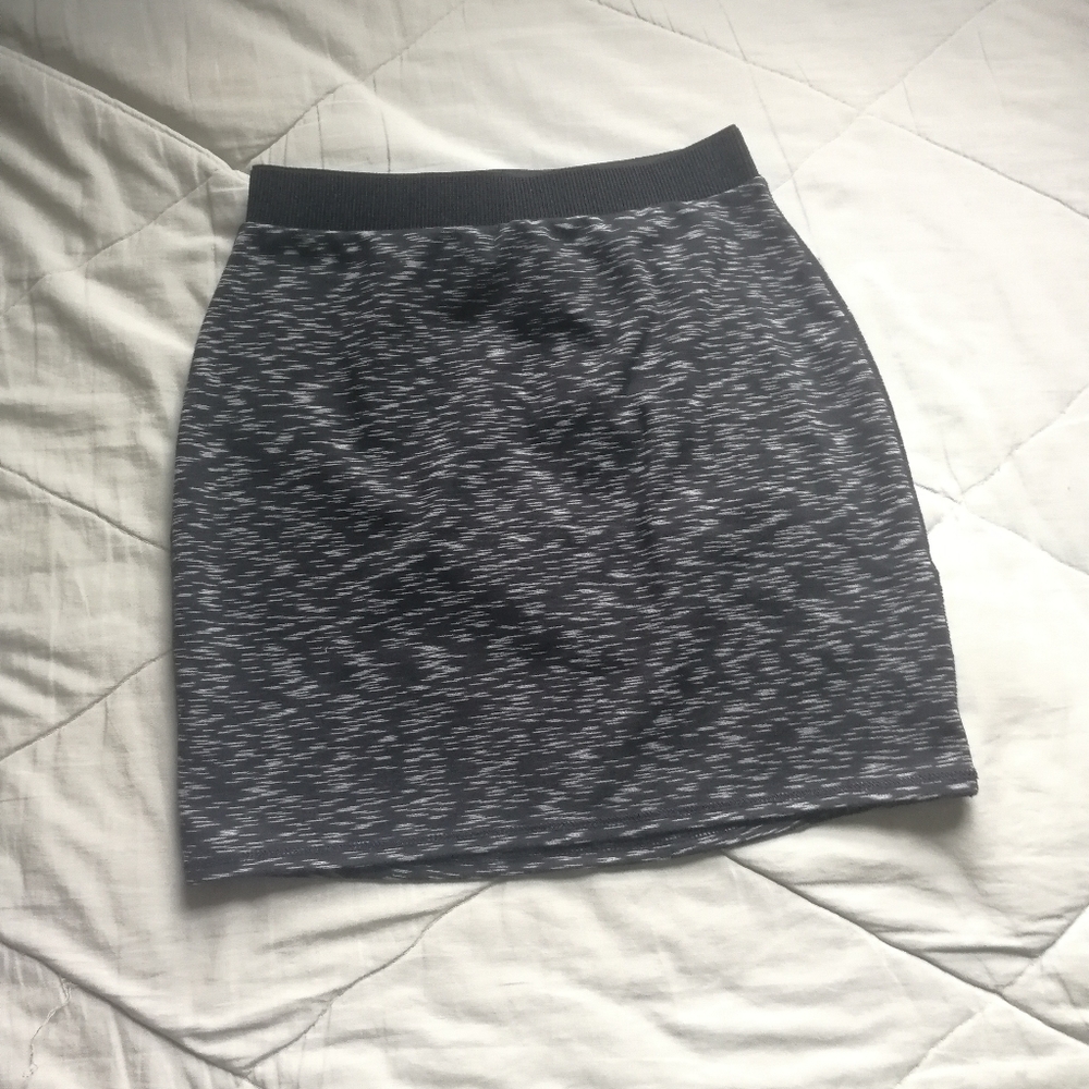 SILENCE + NOISE Grey Space Dye Elastic Waist Mini Skirt Small Urban Outfitters
